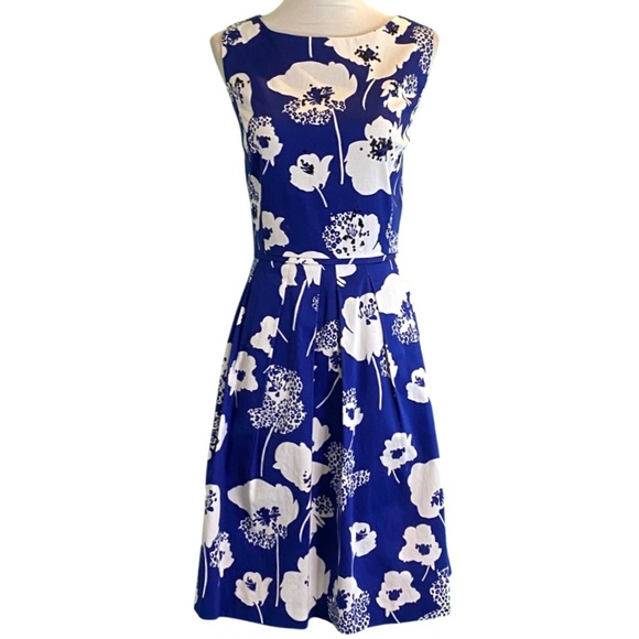 Tahari Dresses & Skirts - Tahari Sleeveless Boat Neck Sapphire Floral Sequined Cotton Flare Dress Size 8